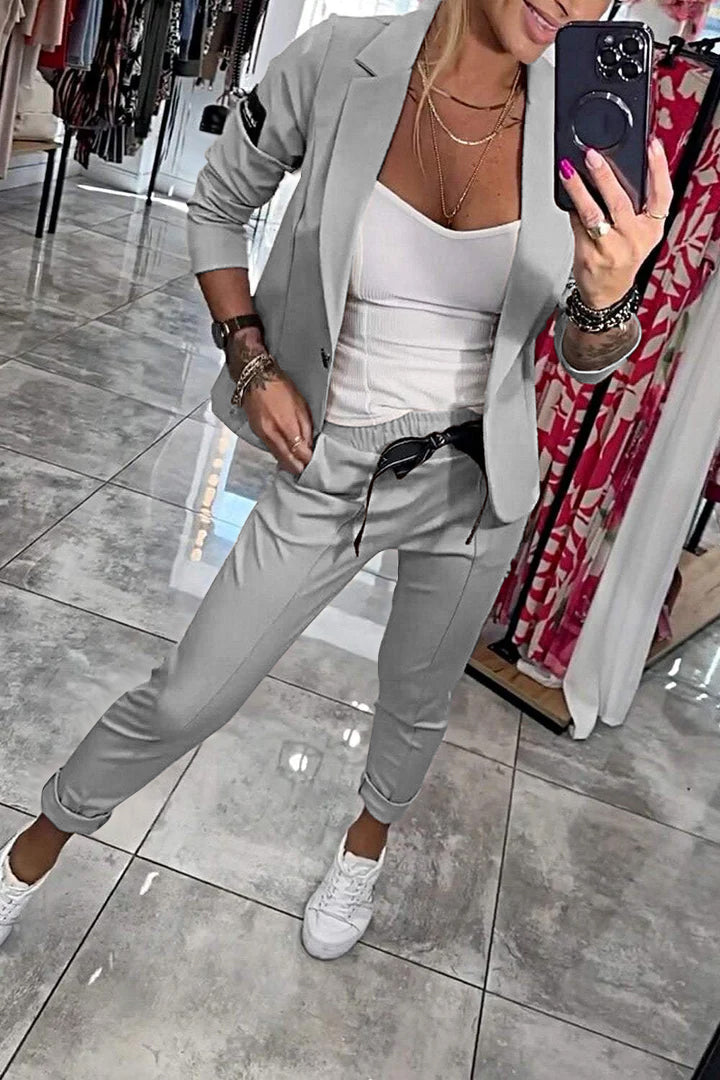 Julia's -Blazer With Pants