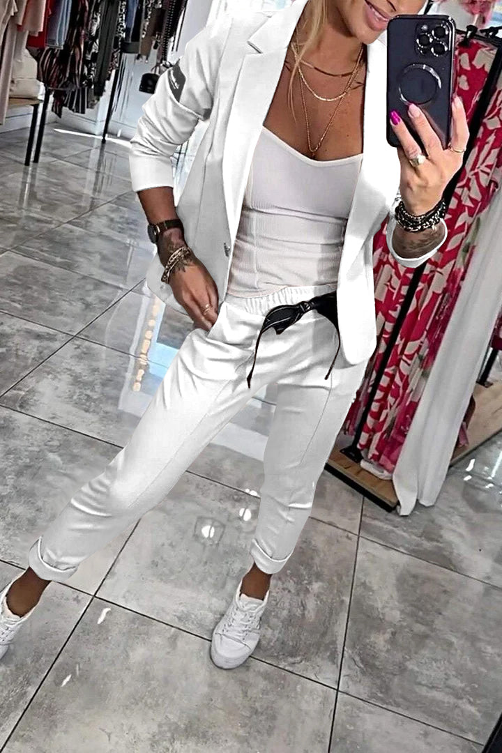 Julia's -Blazer With Pants